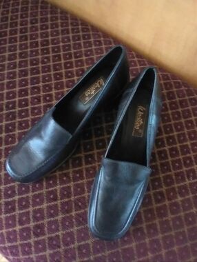 Elegant Black Classy Shoes, Westies, Size - 6.5 W